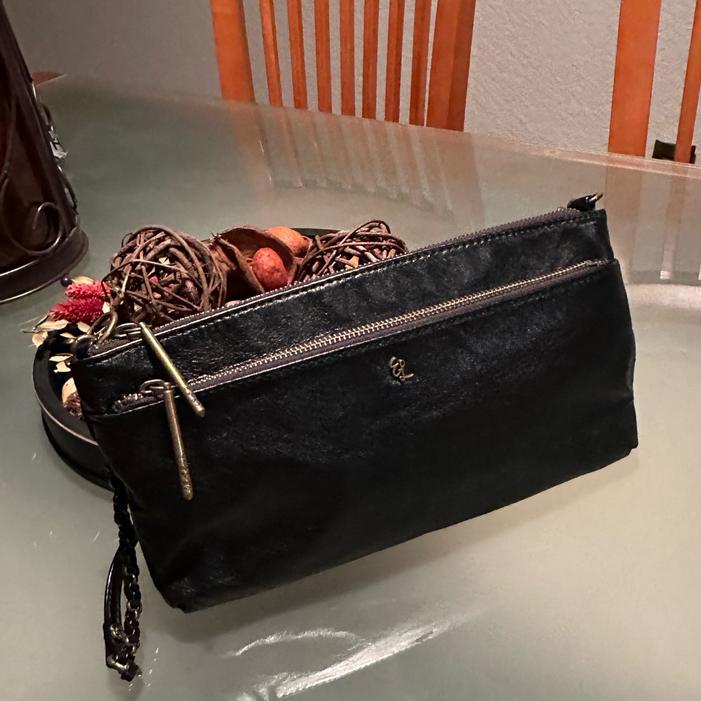 Elliott Lucca, Genuine, Leather, Crossbody Shoulder Handbag Purse Black